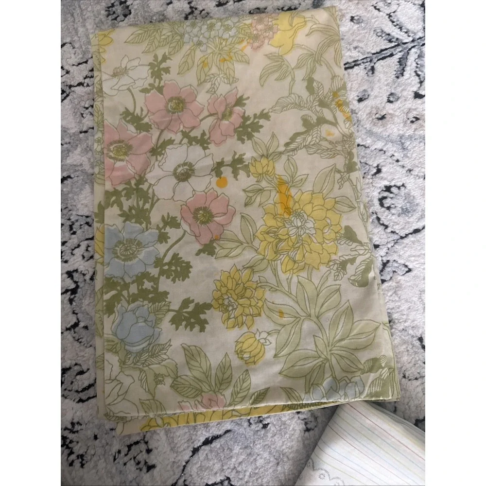Vtg Floral Pillowcases 3 yellow Florals